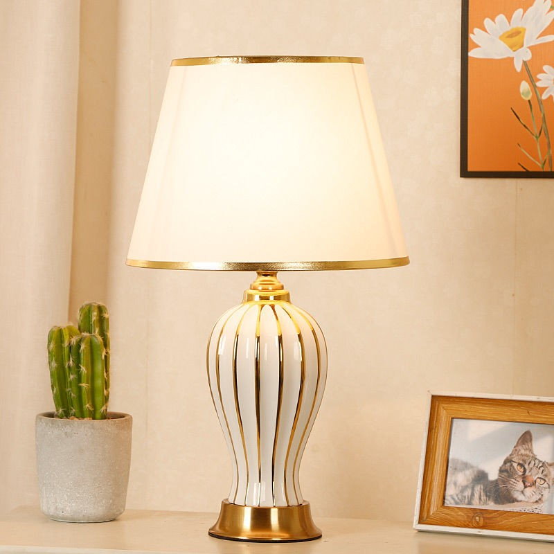 Elegant Ceramic Lamps: Timeless Design for Modern Living Spaces