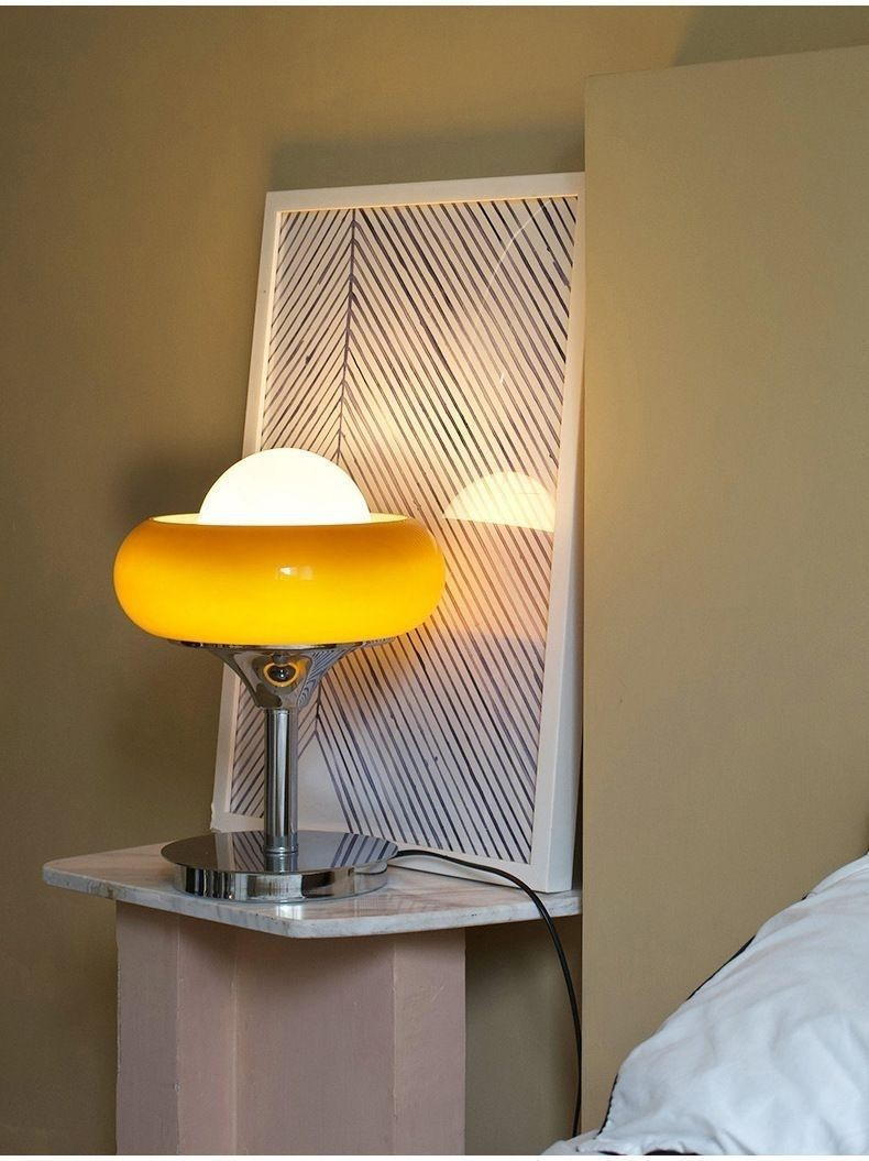 Medieval Nostalgic Bauhaus Decorative Desk Lamp
