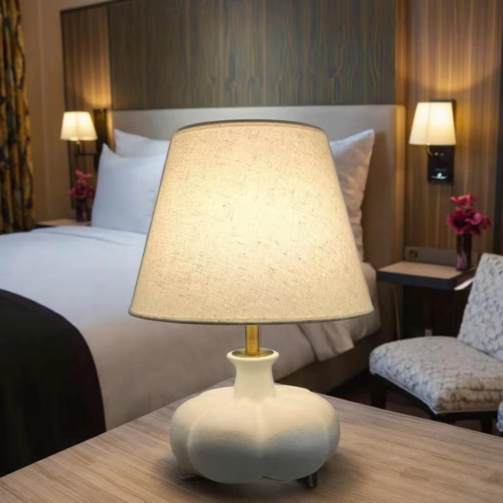 Elegant Ceramic Table Lamp with Linen Shade - A Perfect Blend of Style and Warmth