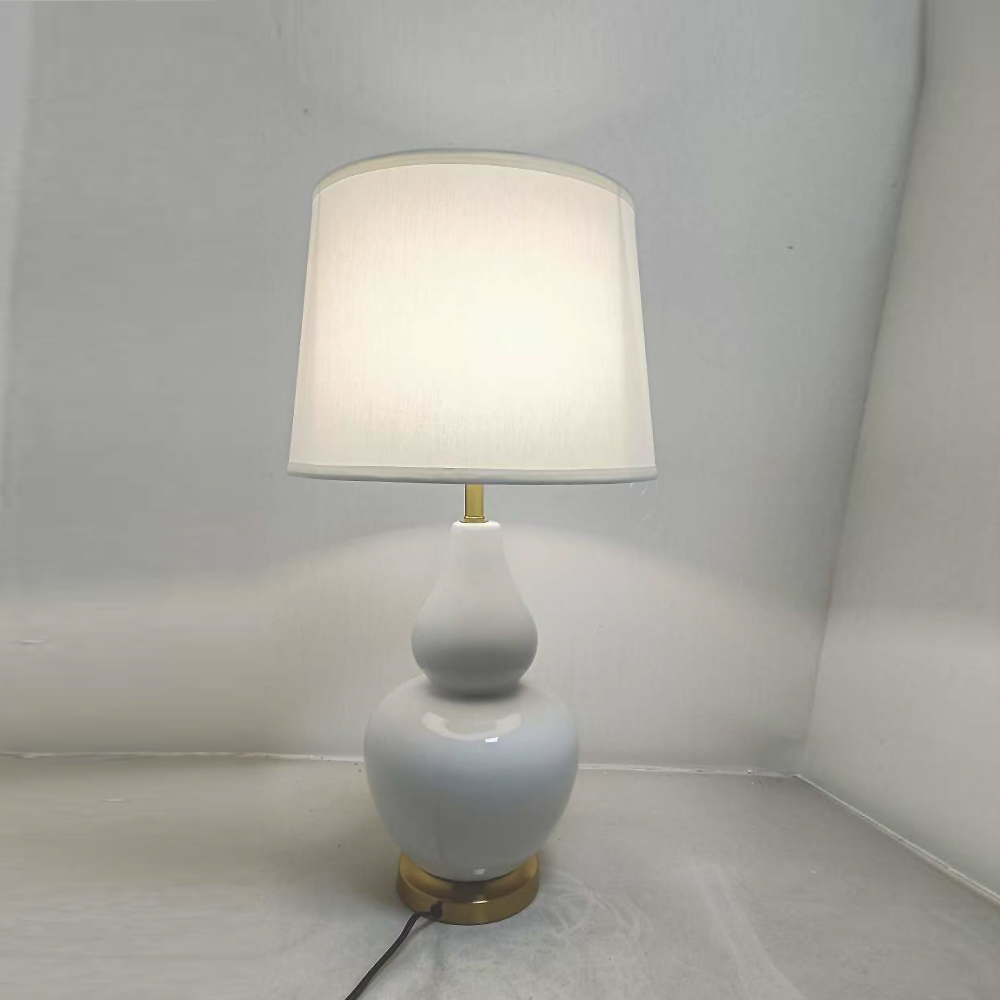 Ceramic Body Cloth Shade Table Lamp