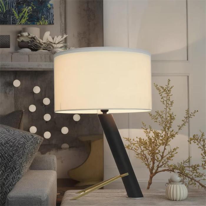 Modern Minimalist Table Lamp: Black & Gold Aesthetic for Elegant Spaces