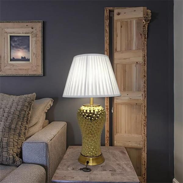 Luxury Gold Ceramic Table Lamp with Linen Shade