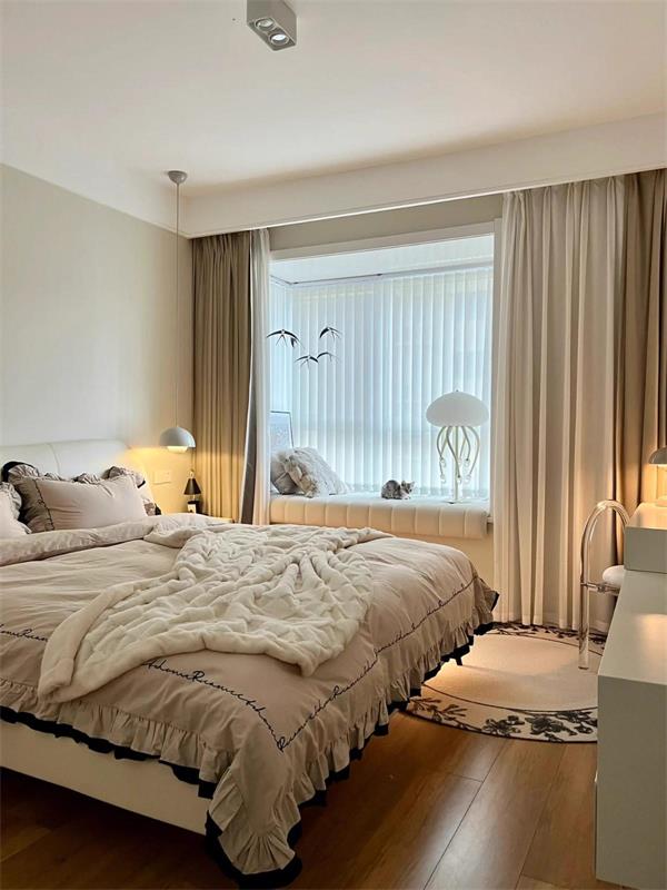 Nordic Style Pendant Light: Iron Art, E27 Light Source