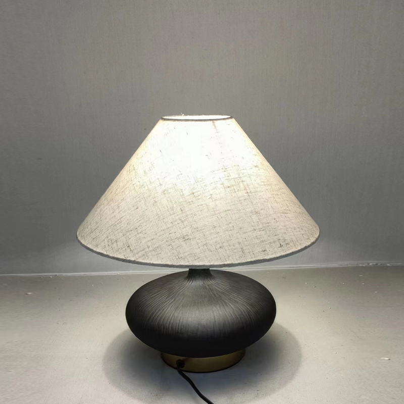 Modern Minimalist Ceramic Table Lamp with Linen Shade and Brass Accents