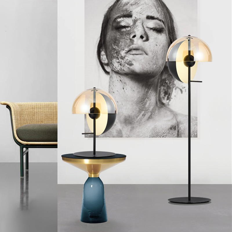 Mid - Century Modern Glass & Metal Table Lamp: Artistic Design for Sophisticated Home Spaces