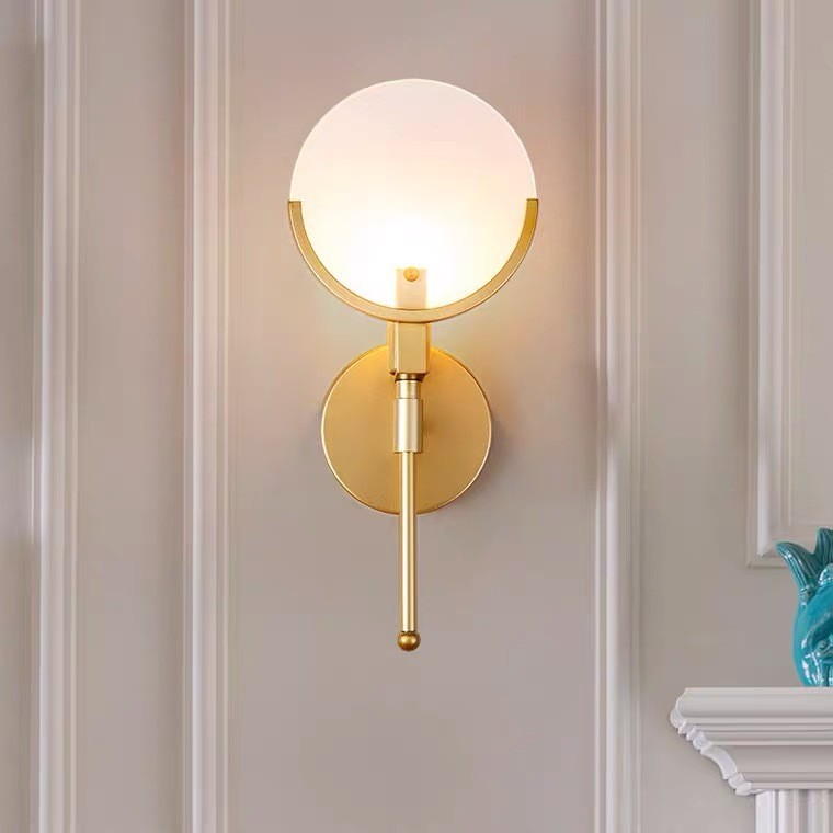 Luxury Gold - Ring Resin Wall Lamp: Illuminate Space with Artistic Aesthetics