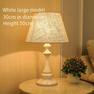 English: Vintage-Inspired Table Lamp with Linen Shade - Timeless Elegance for Your Home