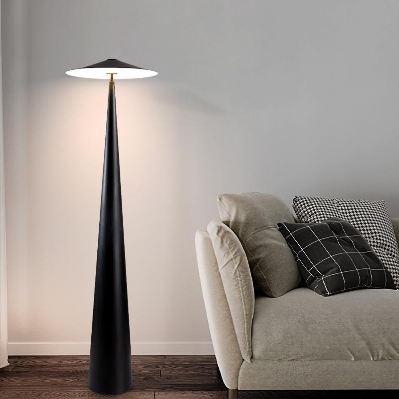 Minimalist Mushroom - Inspired LED Floor Lamp: Blend of Aesthetics & Functionality