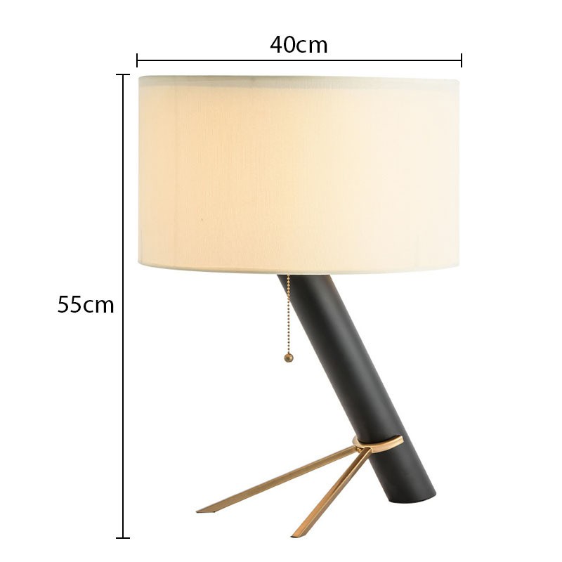 Modern Minimalist Table Lamp: Black & Gold Aesthetic for Elegant Spaces