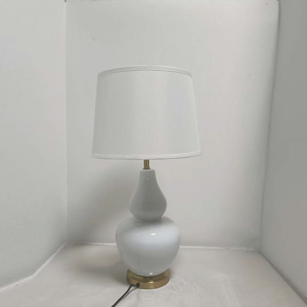 Ceramic Body Cloth Shade Table Lamp