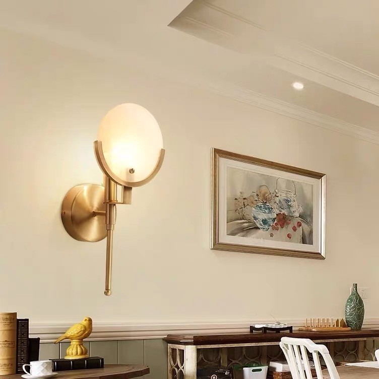 Luxury Gold - Ring Resin Wall Lamp: Illuminate Space with Artistic Aesthetics