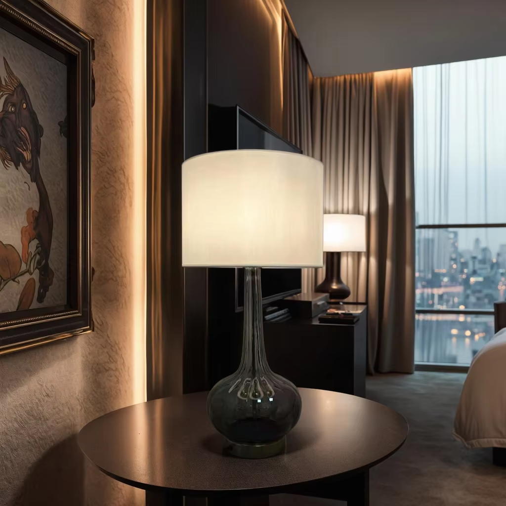 Mid - Century Retro Glass Table Lamp: Perfect for Vintage - Themed Interiors