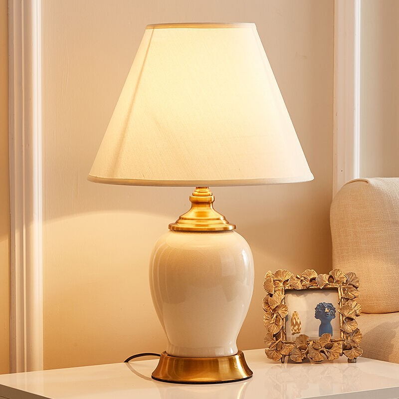 Minimalist Yellow Ceramic Table Lamp: Timeless Sophistication with Fabric Shade & Gold Metal Base
