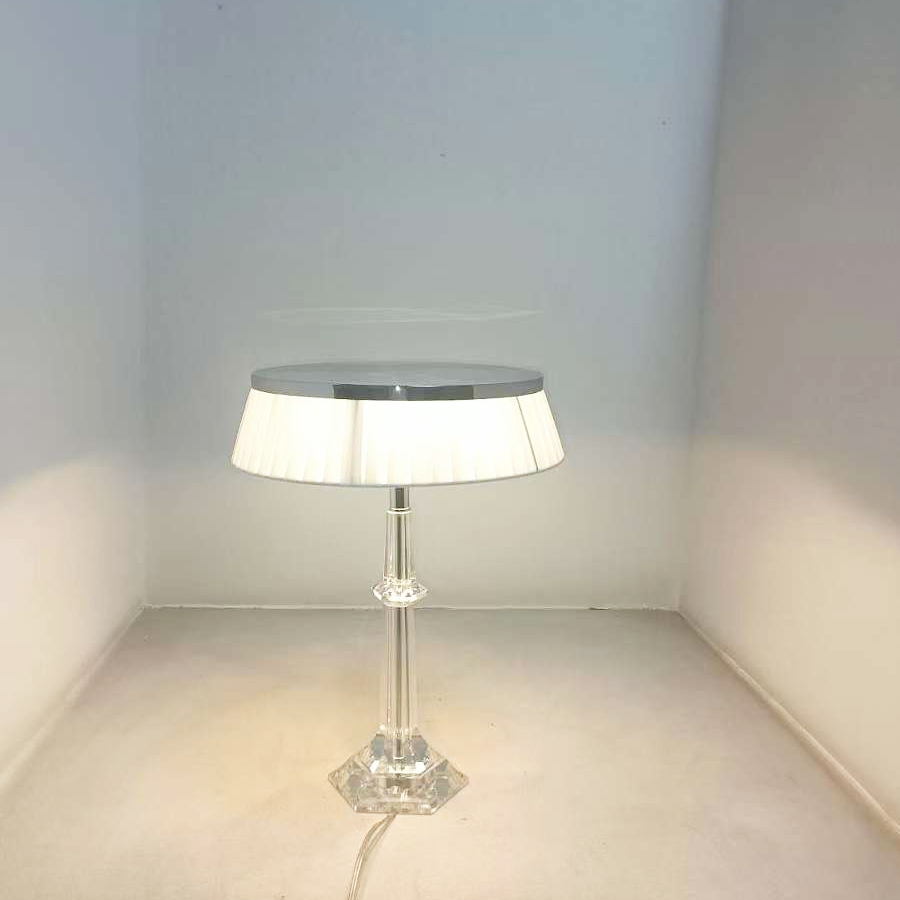 Modern Luxury Crystal Table Lamp: Elegant Illumination for Sophisticated Spaces