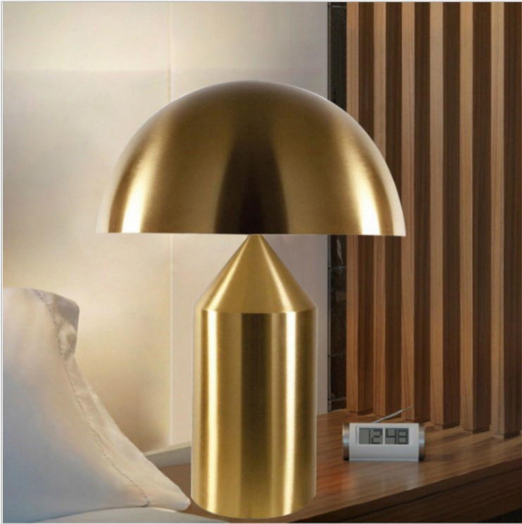 Modern Metal Mushroom Table Lamp: Sculptural Elegance for Contemporary Spaces
