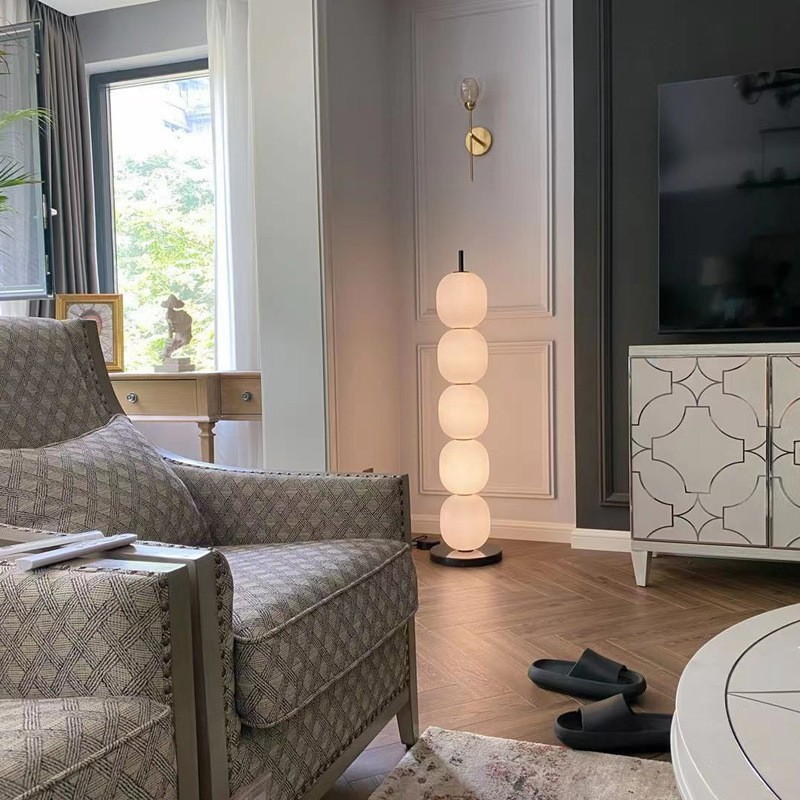 Minimalist elegance, redefined – handblown glass globes + natural marble bases, designed for modern spaces (floor & table variants)