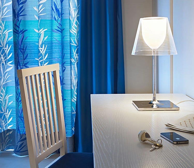 Modern Minimalist Clear Glass Table Lamp with Chrome Wrought Iron Base