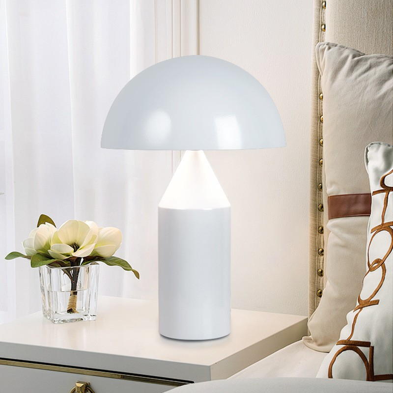 Modern Metal Mushroom Table Lamp: Sculptural Elegance for Contemporary Spaces