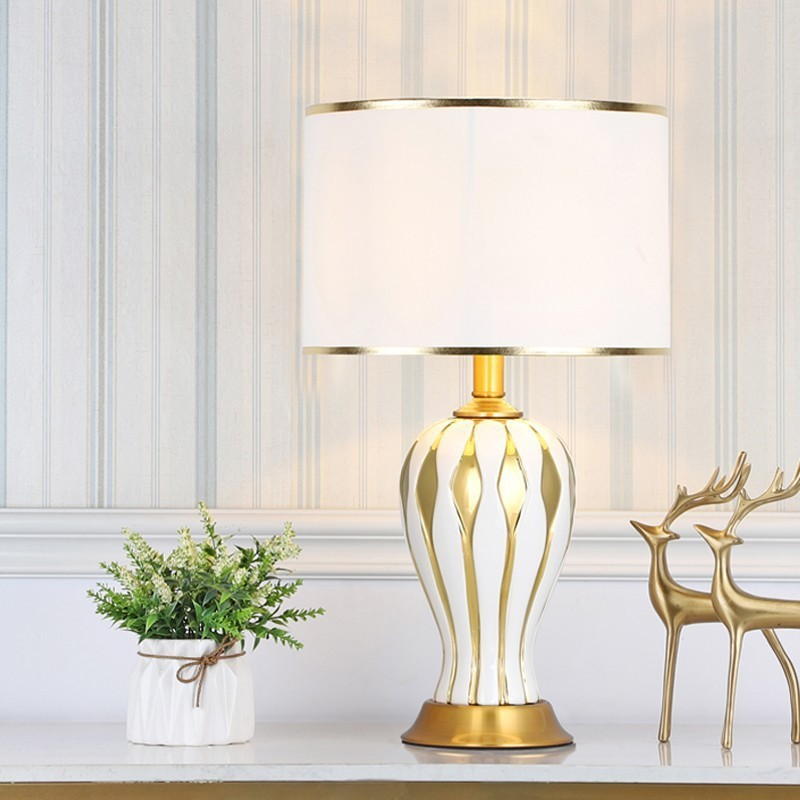 Art Deco Ceramic Table Lamp: Gold-Accented Elegance with Fabric Shade & Metal Base