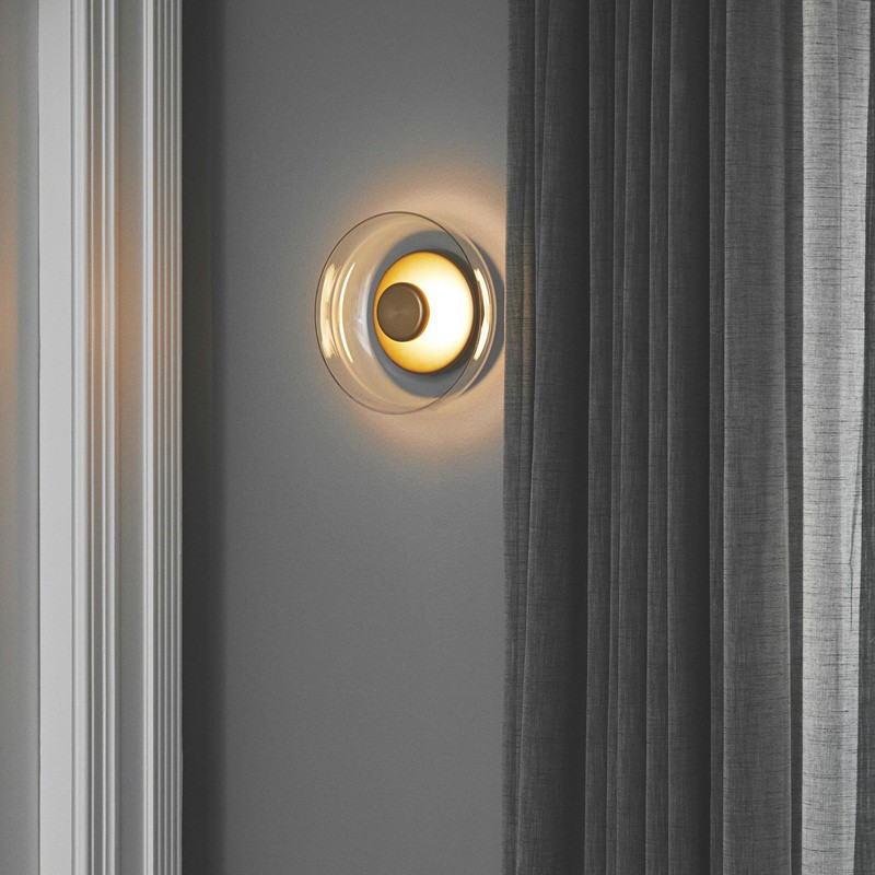 Modern Glass - Metal Wall Lamp: Minimalist Elegance for Sophisticated Spaces