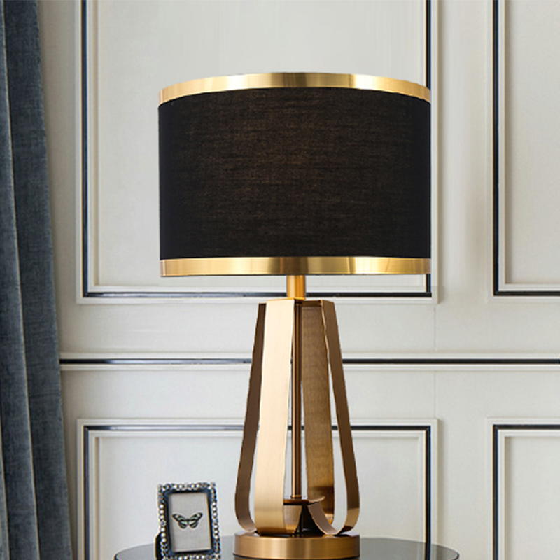 Modern Luxury Brass Table Lamp: Elevate Your Space with Artistic Design