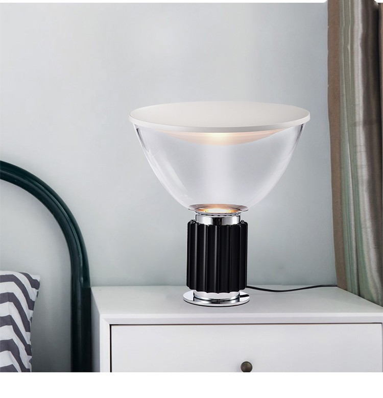 Modern Industrial Glass & Aluminum Table Lamp: Sculptural GU10 Illumination for Contemporary Spaces