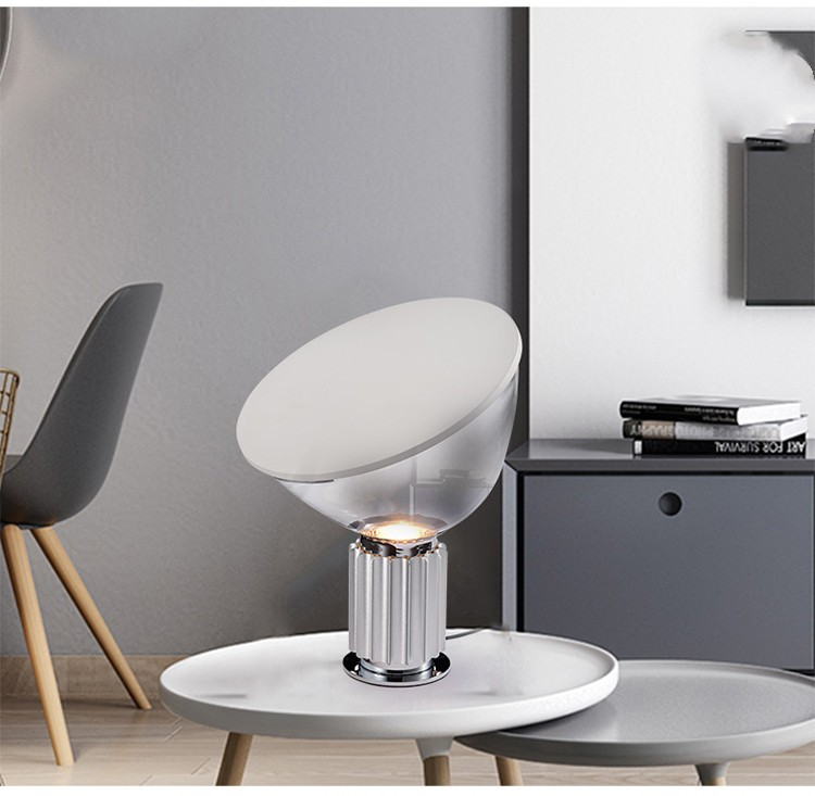Modern Industrial Glass & Aluminum Table Lamp: Sculptural GU10 Illumination for Contemporary Spaces