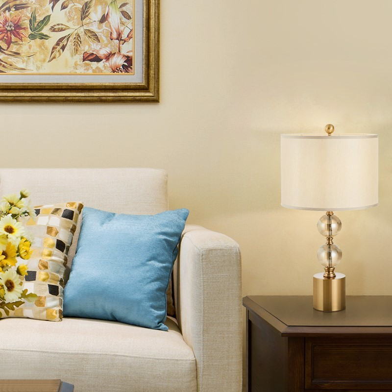 Vintage - Luxe Amber Crystal Table Lamp: Timeless Elegance in Glass & Brass