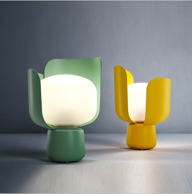 Colorful Rotating Petal Table Lamp - Italian Blom Design